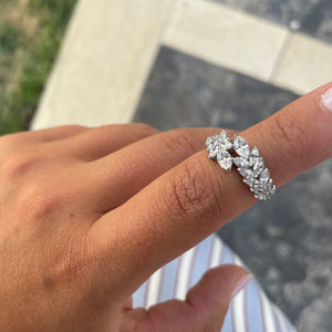 White Diamonds Stones Ring