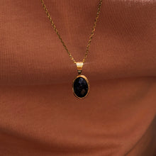 Load image into Gallery viewer, Gold Stone Necklace