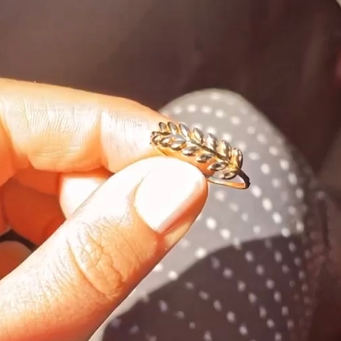 Gold Leaves Ring