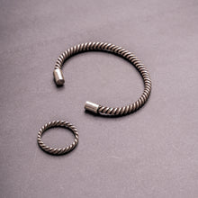 Load image into Gallery viewer, Swirl Silver Bracelet