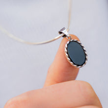 Load image into Gallery viewer, Silver Twist Stone Necklace